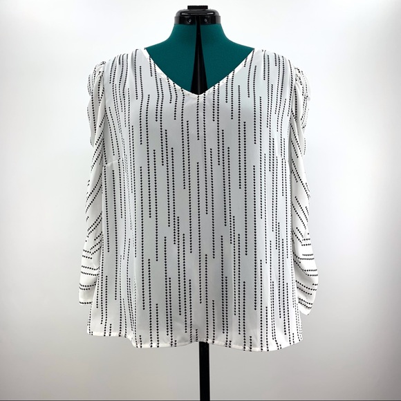 Cabi Clothing Devoted Blouse #3958, Large - Picture 3 of 16